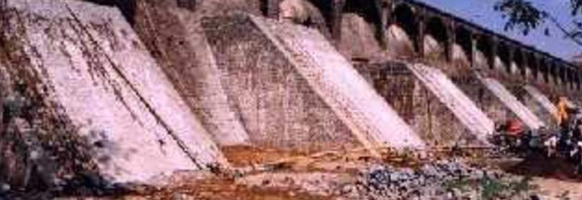 Walwhan Gravity Dam |  Height – 26.4 m | Length – 1356 m